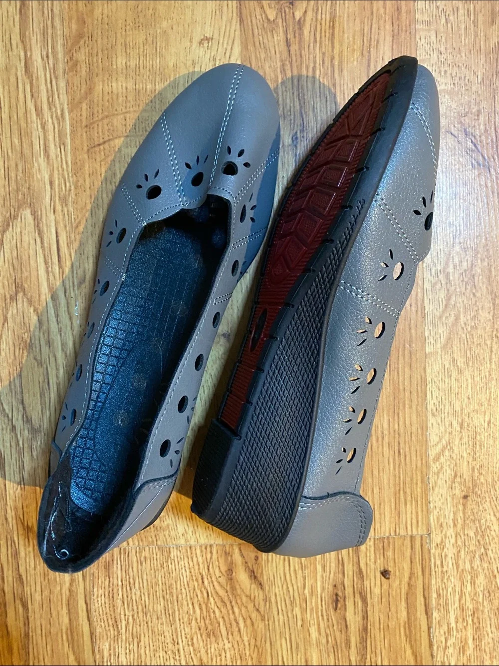 Women's Gray Cutout Ballet Flats — Comfortable Everyday Slip-Ons